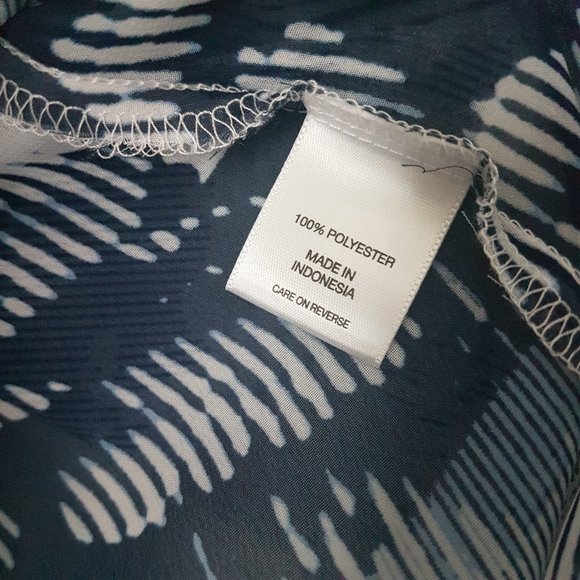 New York & Co Button Down Collar Shirt, XS - Picture 8 of 9